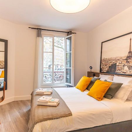 Enjoy The Traditional Parisian Life Exterior foto